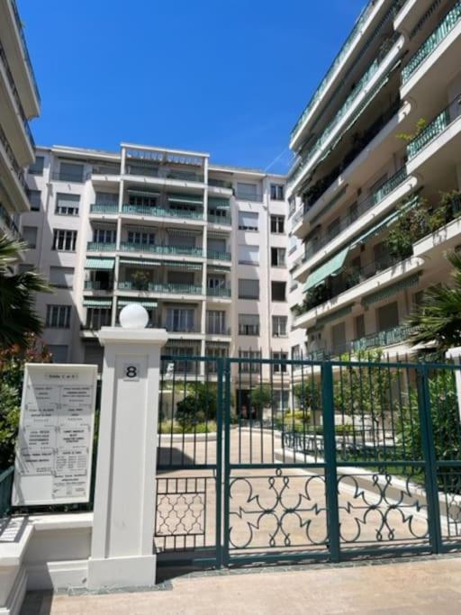 Bel Appartement Au Coeur Du Carre D'Or Massena Nizza Kültér fotó